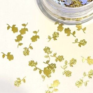 elegant Gold tone Floral Nail Art Decorations 60 Slices
